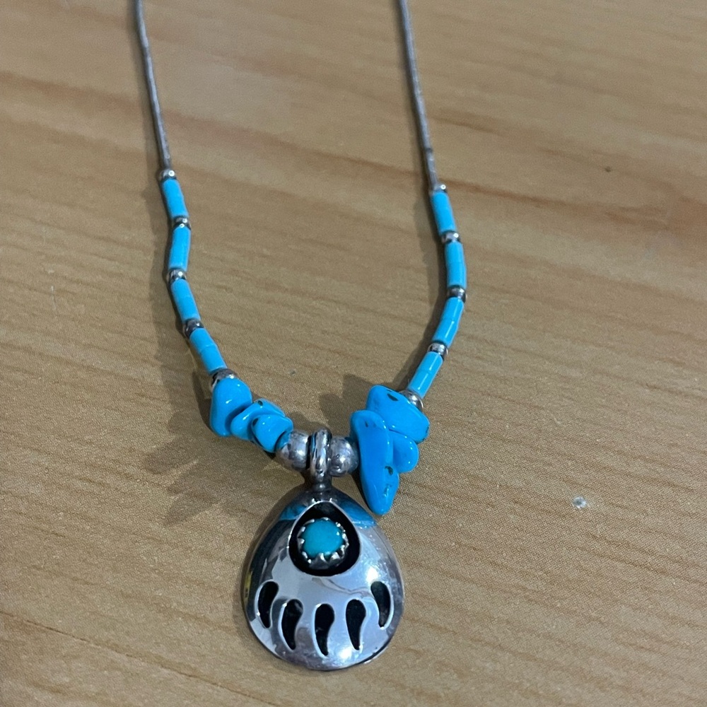Navajo turquoise sterlirng silver necklace